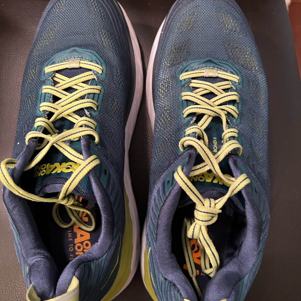 Men’s Hoka Bondi 6 size 9